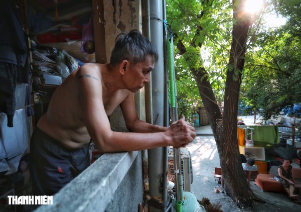 Sống trong nhà kho 2 - 3 mét vuông nơi cư xá Thanh Đa ở TP.HCM Sống trong nhà kho 2 - 3 mét vuông nơi cư xá Thanh Đa ở TP.HCM