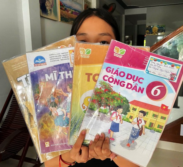 Một xã ở Đà Nẵng kêu gọi tặng sách giáo khoa, học bổng cho học sinh khó khăn