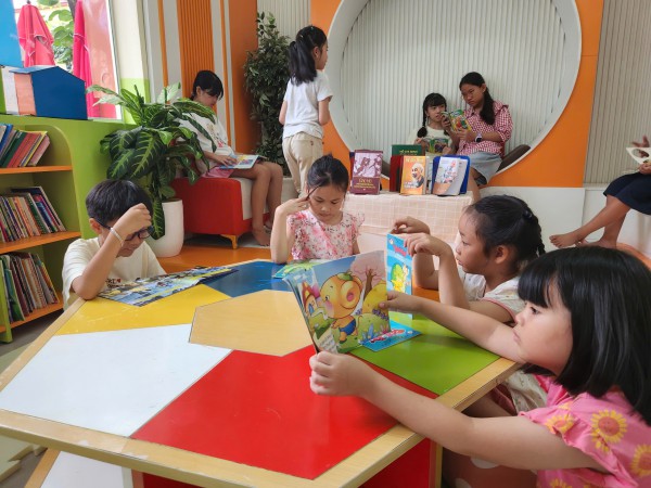 Nghỉ hè ở TP.HCM: Học miễn phí nhảy hiện đại, kỹ năng sống trong trường Nghỉ hè ở TP.HCM: Học miễn phí nhảy hiện đại, kỹ năng sống trong trường