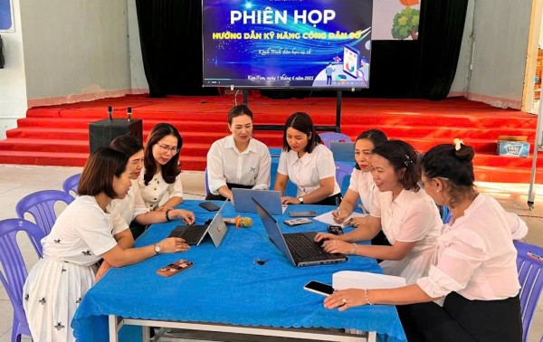 Số hóa bài giảng để học viên vừa lên rẫy vừa ôn bài