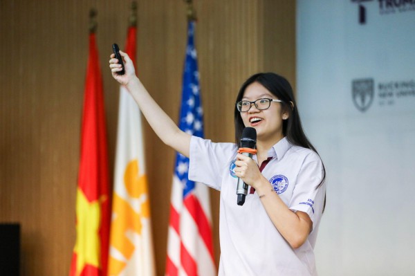 Sôi động sân chơi hùng biện tiếng Anh tại Asian School Sôi động sân chơi hùng biện tiếng Anh tại Asian School