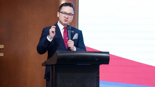 Thách thức lớn nhất với người dạy tiếng Anh hiện nay Thách thức lớn nhất với người dạy tiếng Anh hiện nay