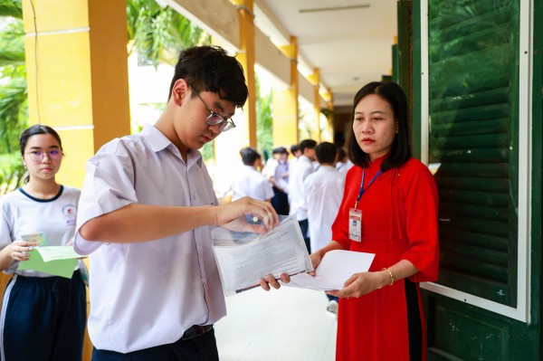 Thi lớp 10 TP.HCM: Đề tiếng Anh khó đạt điểm tuyệt đối