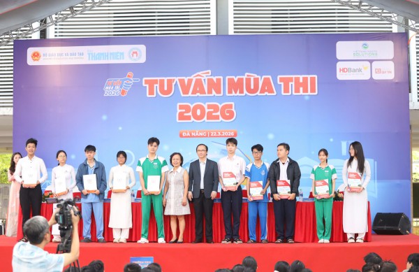 Trí tuệ nhân tạo thành điểm nhấn tại ngày hội tư vấn mùa thi