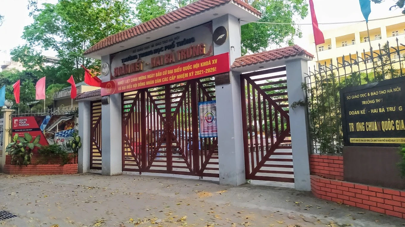 Trường có điểm chuẩn vào lớp 10 giảm ‘kỳ lạ’ được tuyển bổ sung đặc biệt