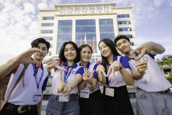 Trường đại học Y dược Cần Thơ: Phương thức tuyển sinh, ngành nào học phí cao nhất?