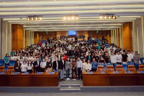 UOB Investment Challenge 2025 trở lại: Sân chơi chuyên nghiệp cho sinh viên đam mê đầu tư UOB Investment Challenge 2025 trở lại: Sân chơi chuyên nghiệp cho sinh viên đam mê đầu tư