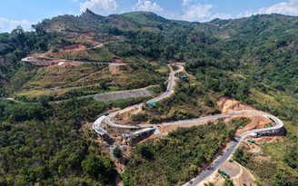Cận cảnh quốc lộ 28B - cung đường mới đi Đà Lạt đang về đích