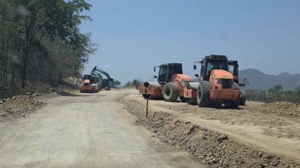 Cận cảnh quốc lộ 28B - cung đường mới đi Đà Lạt đang về đích Cận cảnh quốc lộ 28B - cung đường mới đi Đà Lạt đang về đích