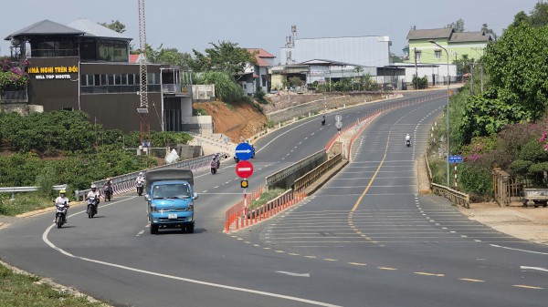 Cầu cạn đèo Mimosa thông xe: TP.HCM đi Đà Lạt thế nào? Cầu cạn đèo Mimosa thông xe: TP.HCM đi Đà Lạt thế nào?