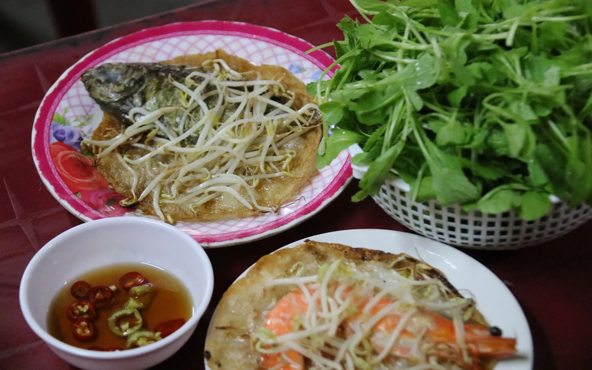 Về làng Chuồn ăn bánh khoái cá kình