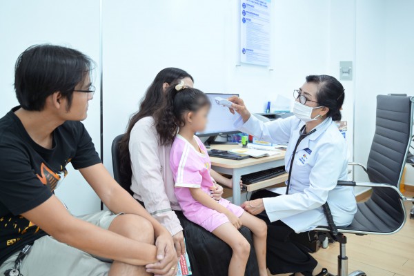 Phòng não mô cầu cho trẻ: ‘Khoảng trống’ miễn dịch với các nhóm A, C, Y, W Phòng não mô cầu cho trẻ: ‘Khoảng trống’ miễn dịch với các nhóm A, C, Y, W