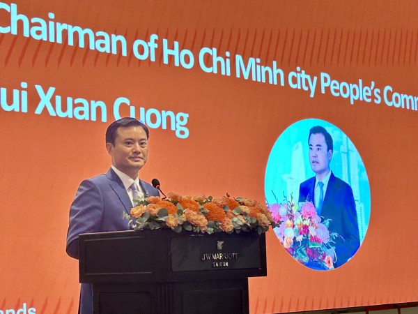 TP.HCM hướng đến cảng xanh, sân bay thông minh, trung tâm logistics số hóa TP.HCM hướng đến cảng xanh, sân bay thông minh, trung tâm logistics số hóa