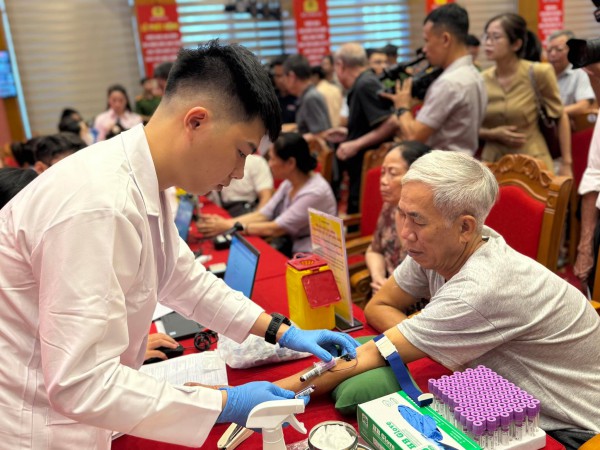 Bộ Công an hướng dẫn chi tiết quy trình lấy mẫu ADN tìm danh tính liệt sĩ