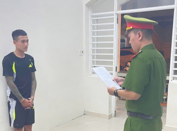 Từ Hà Nội vào Đà Nẵng cho vay lãi nặng, thu lợi bất chính 610 triệu đồng Từ Hà Nội vào Đà Nẵng cho vay lãi nặng, thu lợi bất chính 610 triệu đồng