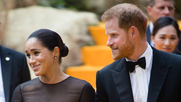Meghan Markle lần đầu lên tiếng "than thở" về cuộc sống hoàng gia, ám chỉ sâu cay nhiều điều khiến dư luận dậy sóng