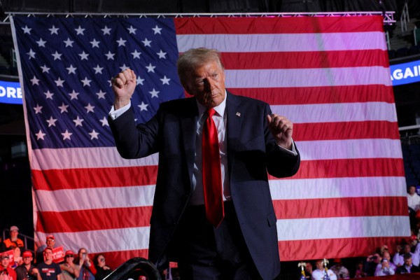 Nhiều nghệ sĩ rút khỏi concert của Mỹ, ông Trump nổi giận Nhiều nghệ sĩ rút khỏi concert của Mỹ, ông Trump nổi giận
