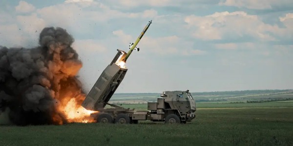 Ukraine đổi chiến thuật nhằm chọc thủng phòng tuyến Nga ở Bakhmut