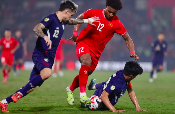 HLV đội tuyển Thái Lan nói điều bất ngờ trước AFF Cup, rất ‘cáu’ vì… HLV đội tuyển Thái Lan nói điều bất ngờ trước AFF Cup, rất ‘cáu’ vì…