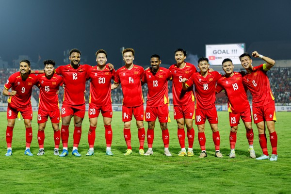 Nóng: Đội tuyển Việt Nam vắng Đình Bắc và dàn sao CLB CAHN tại AFF Cup 2026? Nóng: Đội tuyển Việt Nam vắng Đình Bắc và dàn sao CLB CAHN tại AFF Cup 2026?