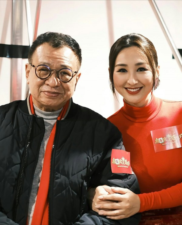 Xa Thi Mạn và loạt nghệ sĩ Hồng Kông bùi ngùi tưởng nhớ Hứa Thiệu Hùng