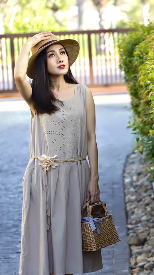 Ngỡ ngàng trước vẻ đẹp trong veo của BTV thời sự Hoài Anh Ngỡ ngàng trước vẻ đẹp trong veo của BTV thời sự Hoài Anh